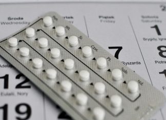 Los anticonceptivos reducen el riesgo de cáncer, dice el ginecólogo alejandro Barták